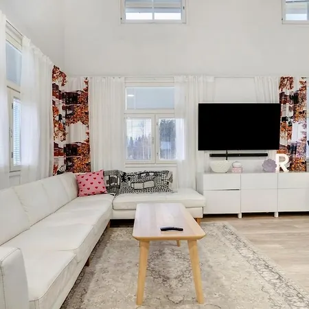 Luxury Riverside By Lapland Host