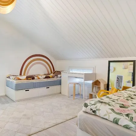 Luxury Riverside By Lapland Host 펜션 *